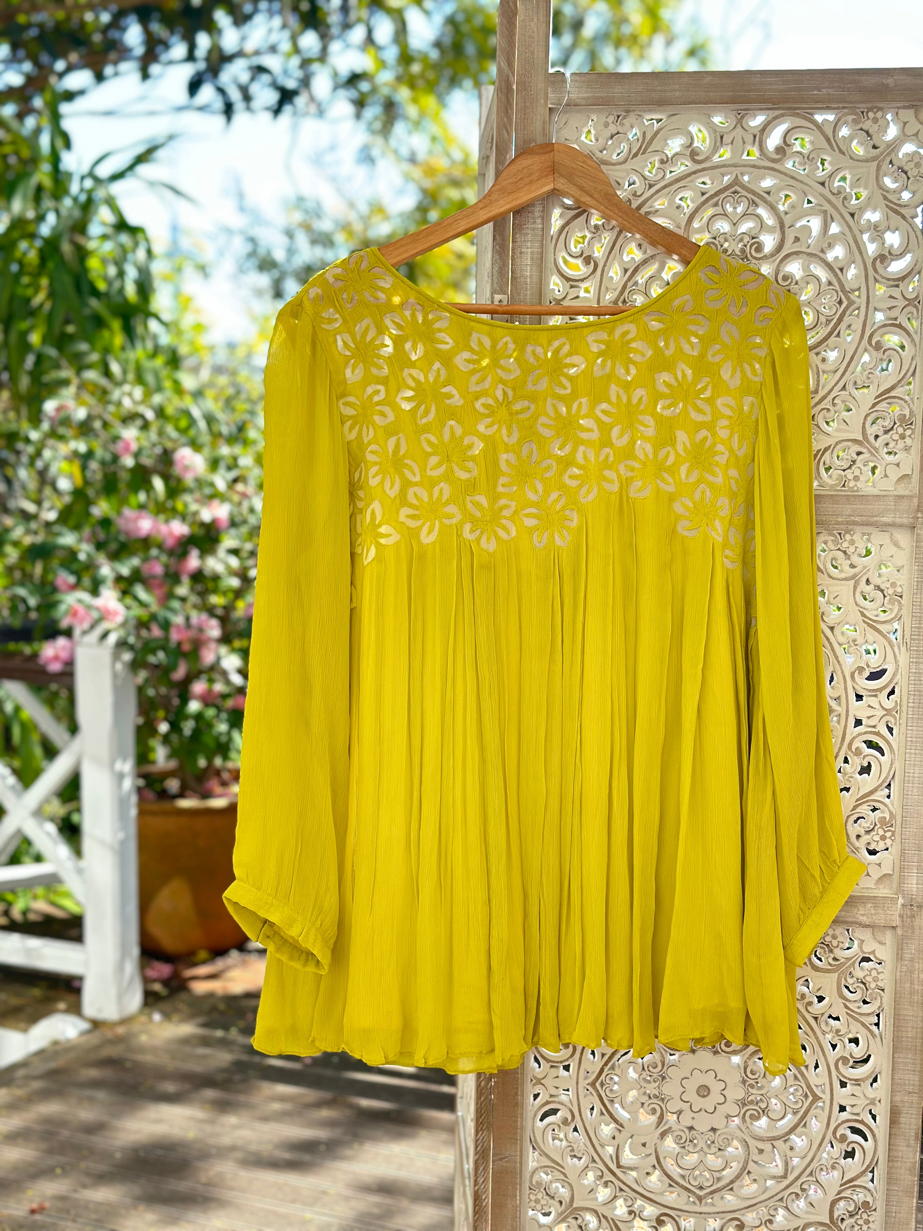 Bloom Lime Top