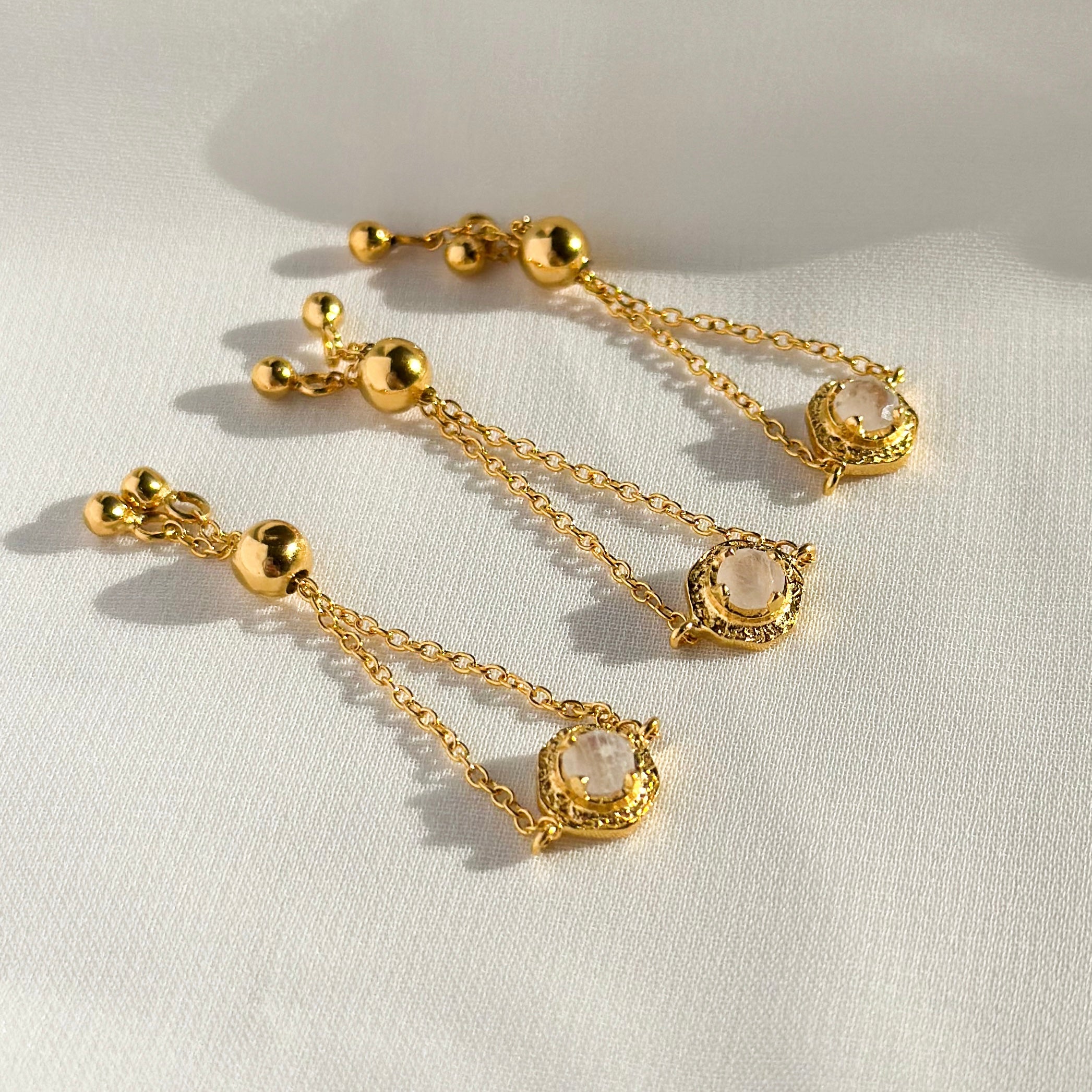 Adjustable Chain Ring | Rainbow Moonstone