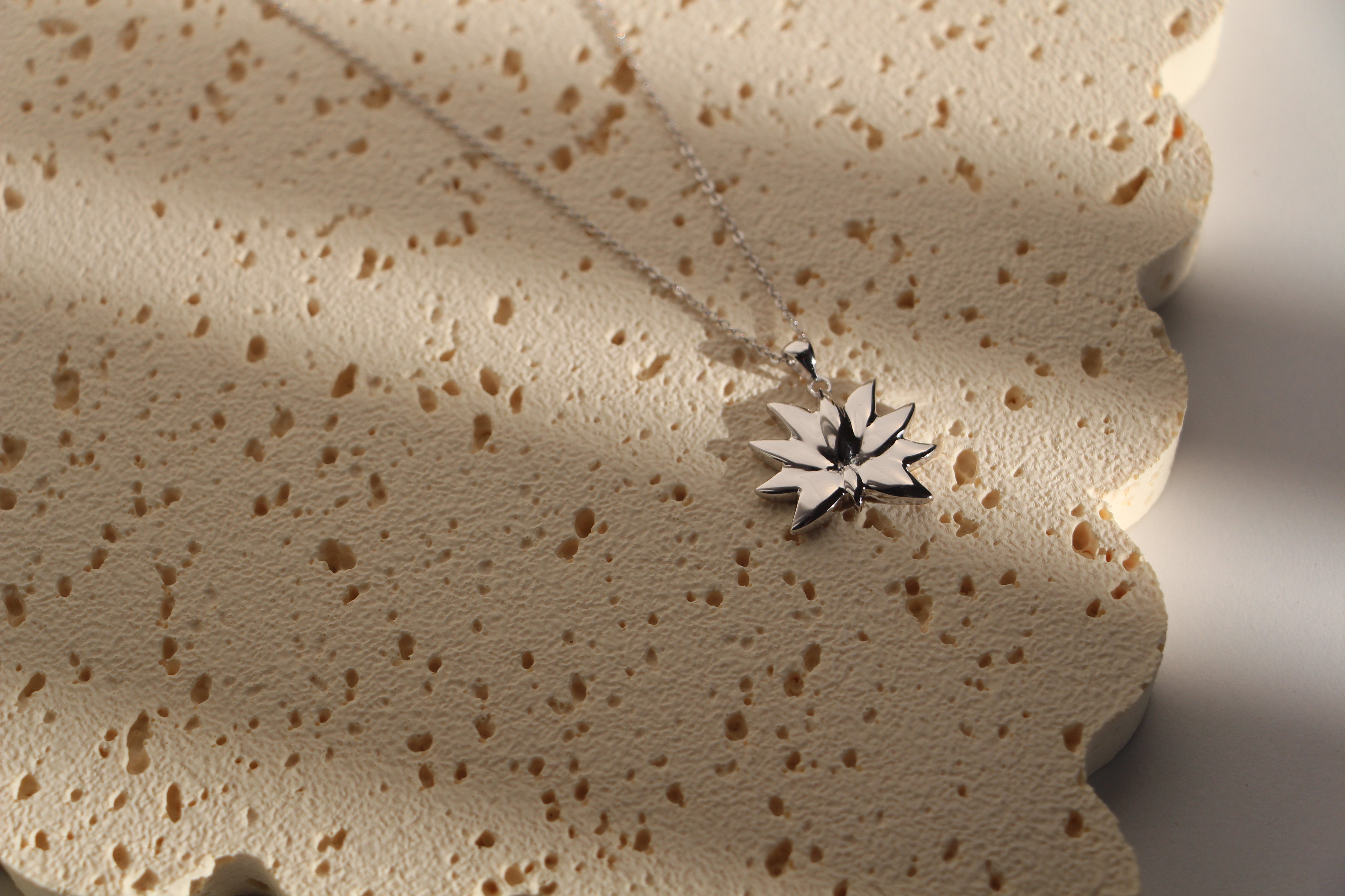 Lotus Necklace | Silver
