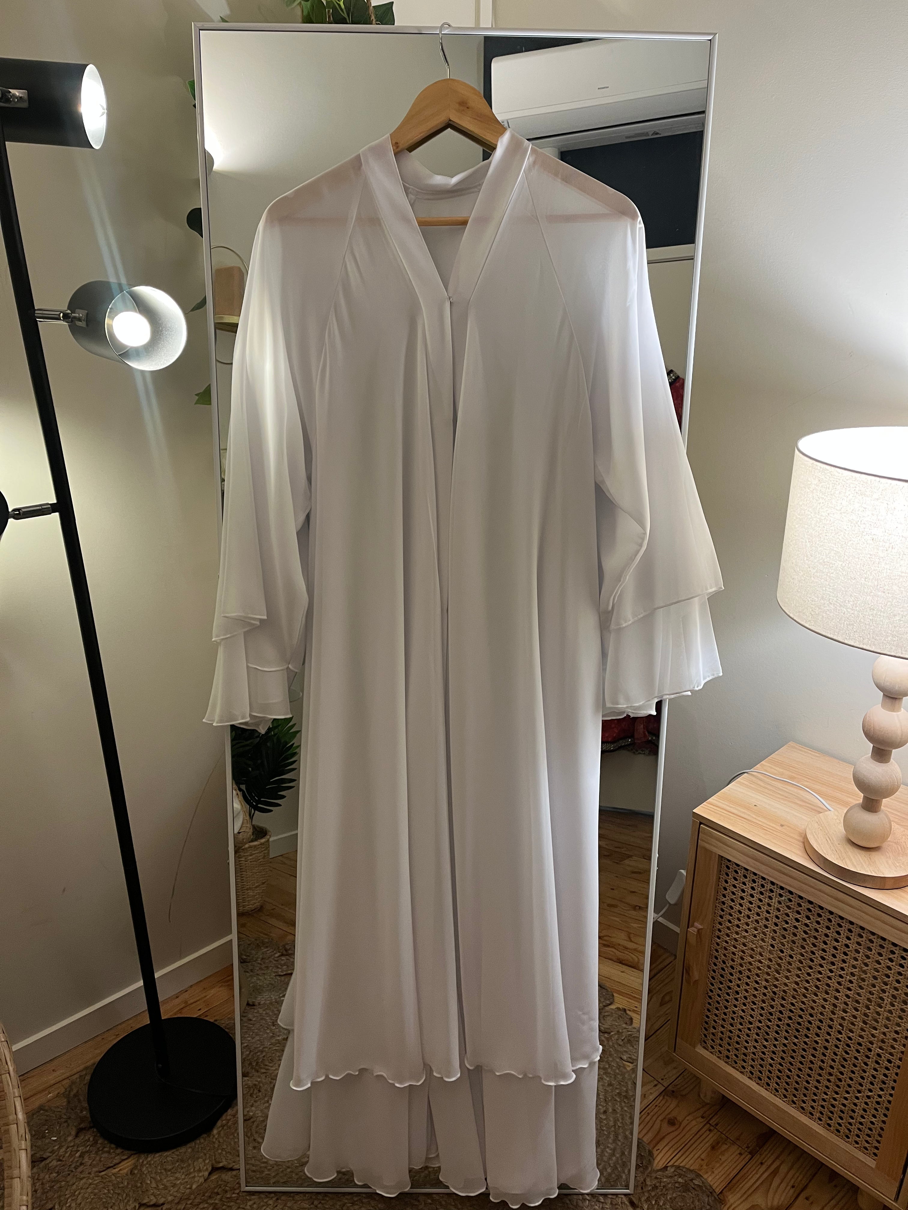 Pre-Loved Sheer White Abaya