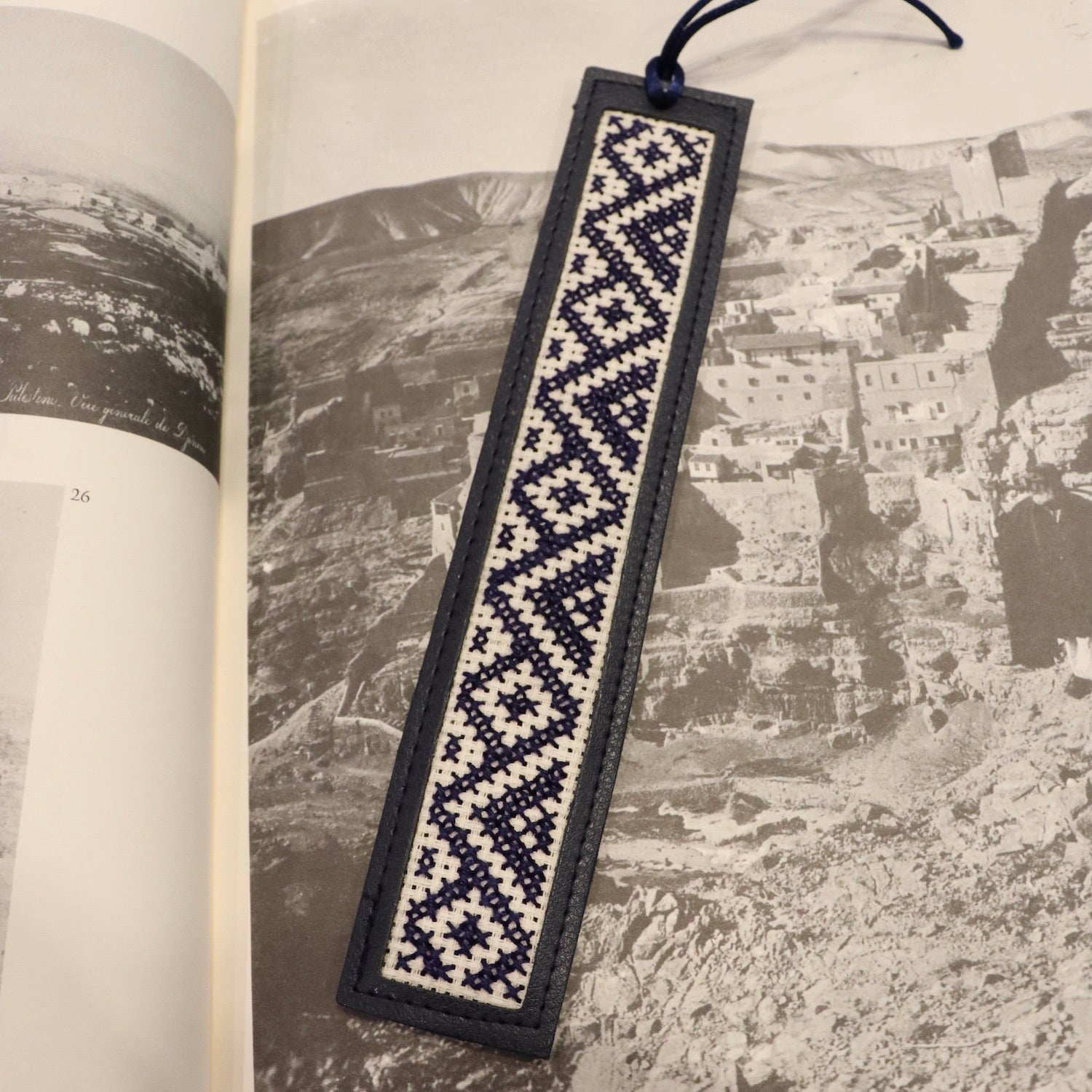 Tatreez Bookmark - Lapis Lazuli - Bayyāra