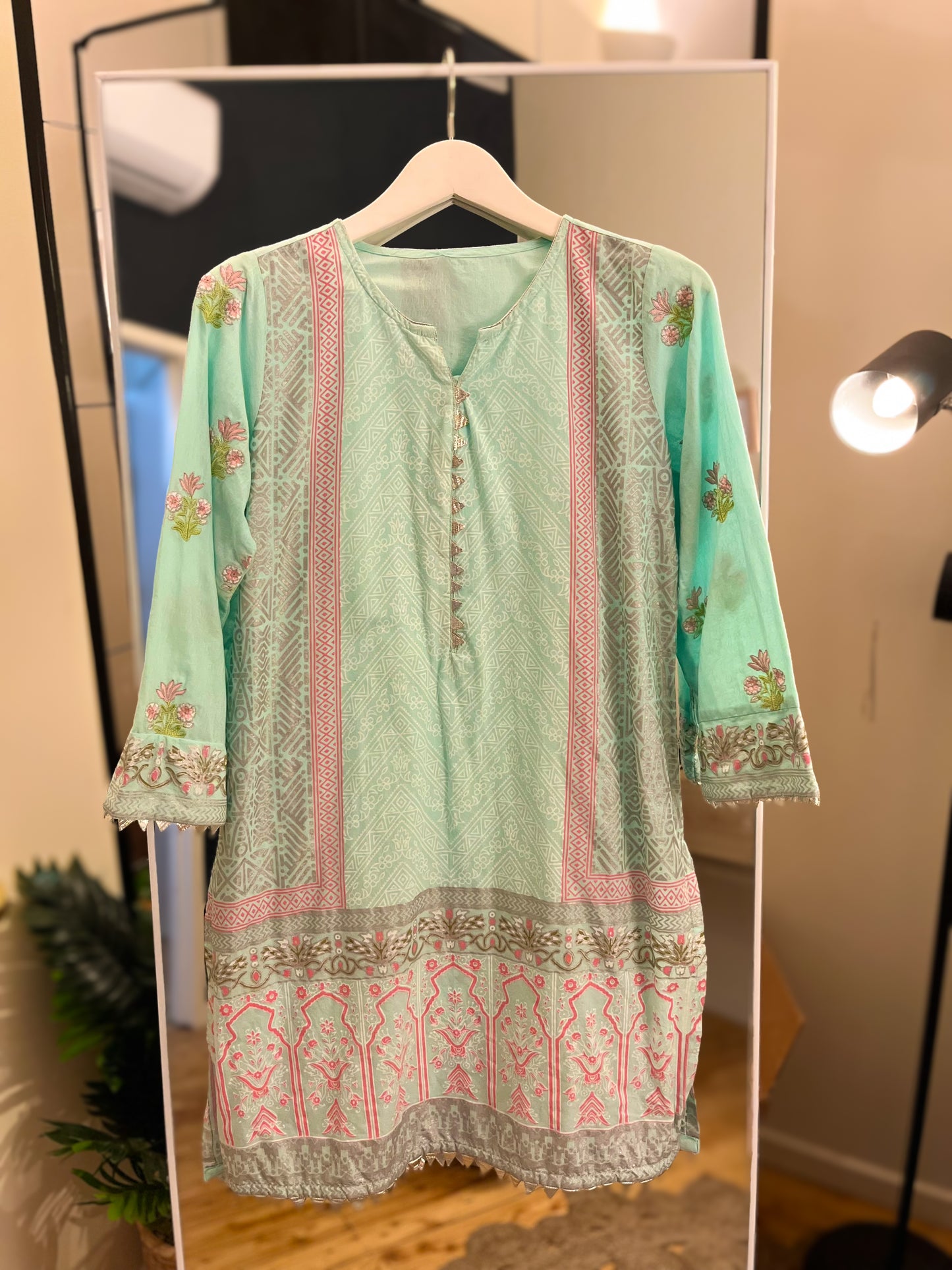 Pre-Loved Light Blue Print Kurti